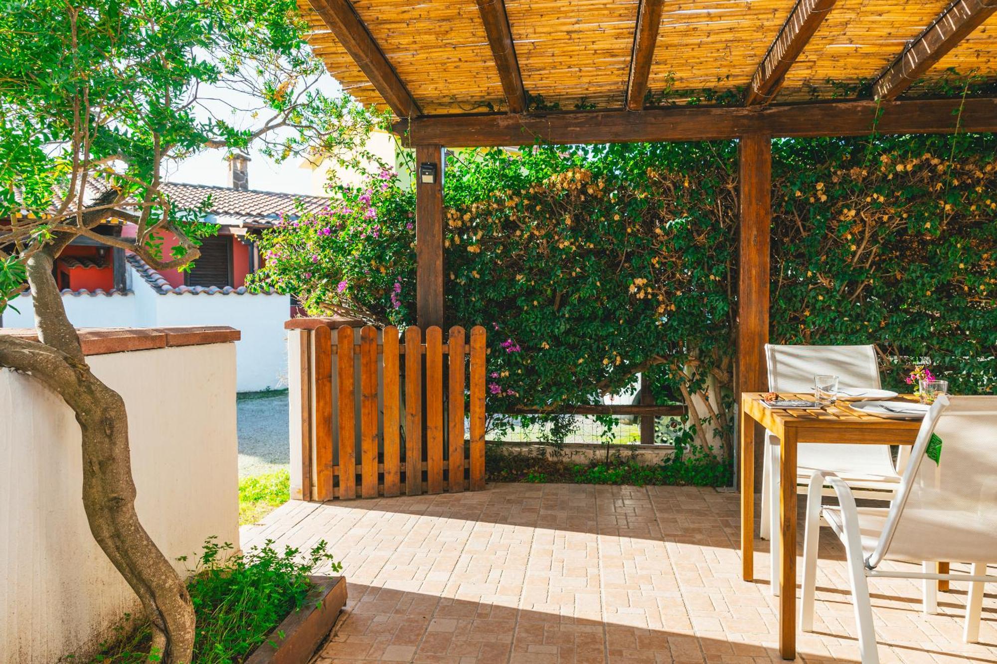 Case Vacanze Il Sogno 2 Porto Pino Bagian luar foto